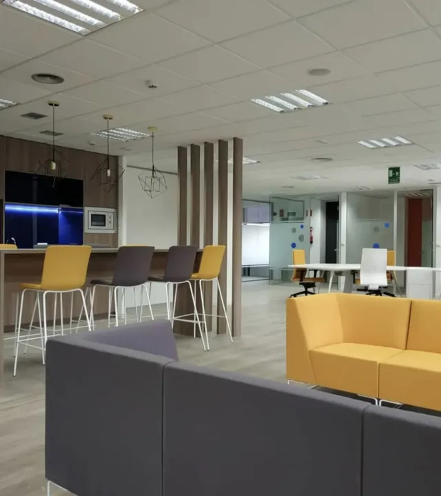 WhatsApp Image 2025-08-04 at 10.32.28 (2)